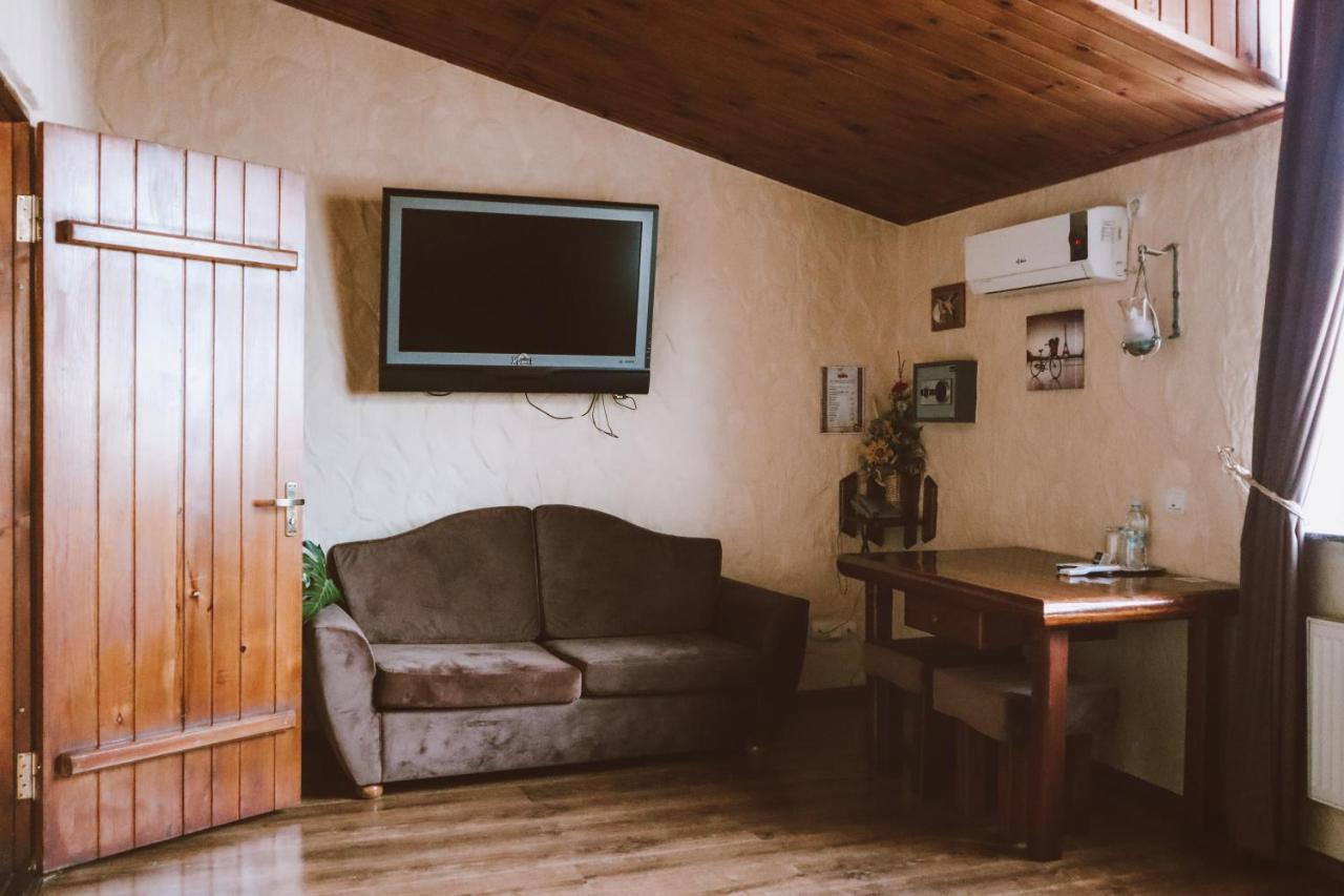 Complex Khutor Hotel Velyka Omelyana ภายนอก รูปภาพ