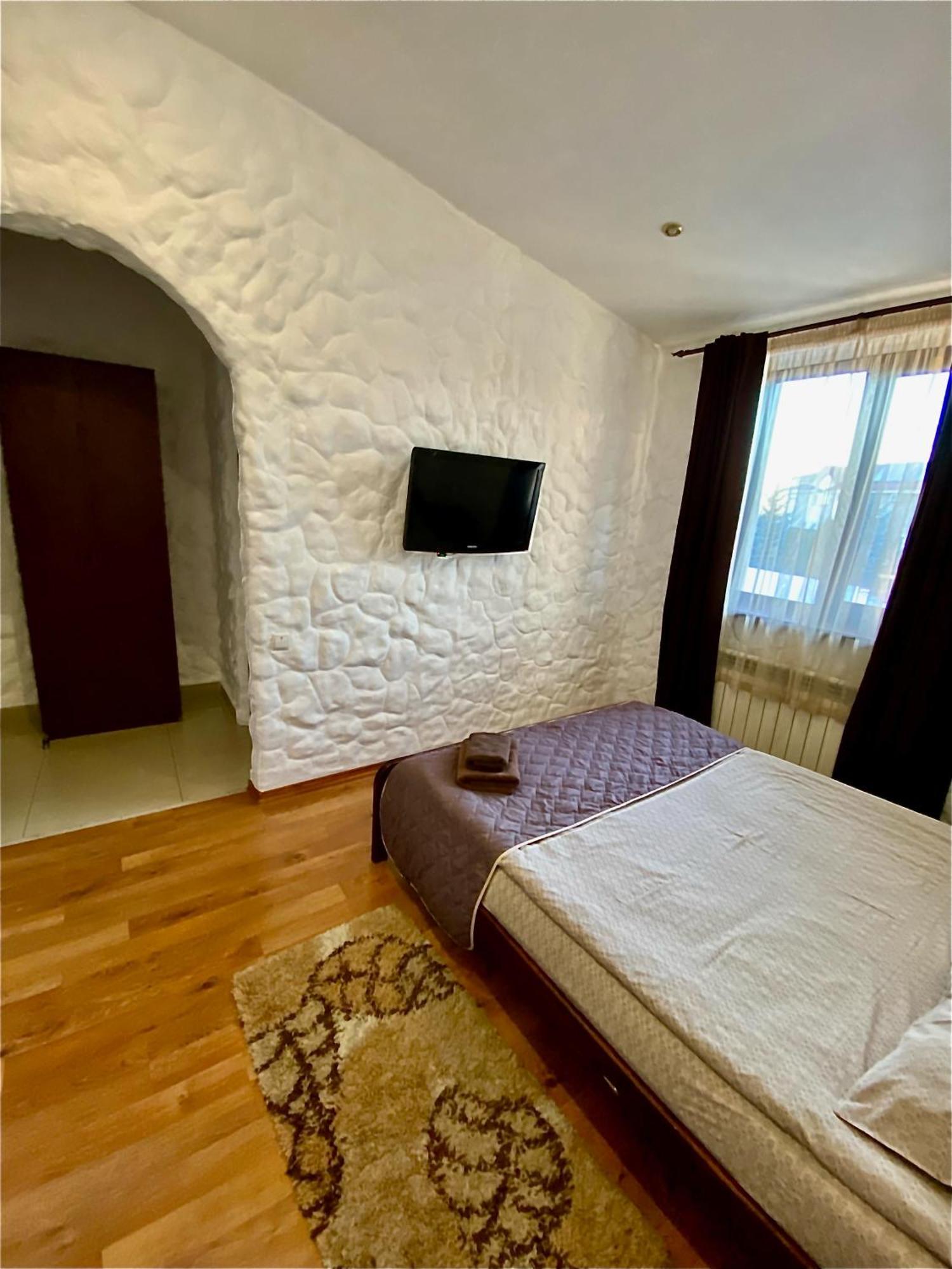 Complex Khutor Hotel Velyka Omelyana ภายนอก รูปภาพ