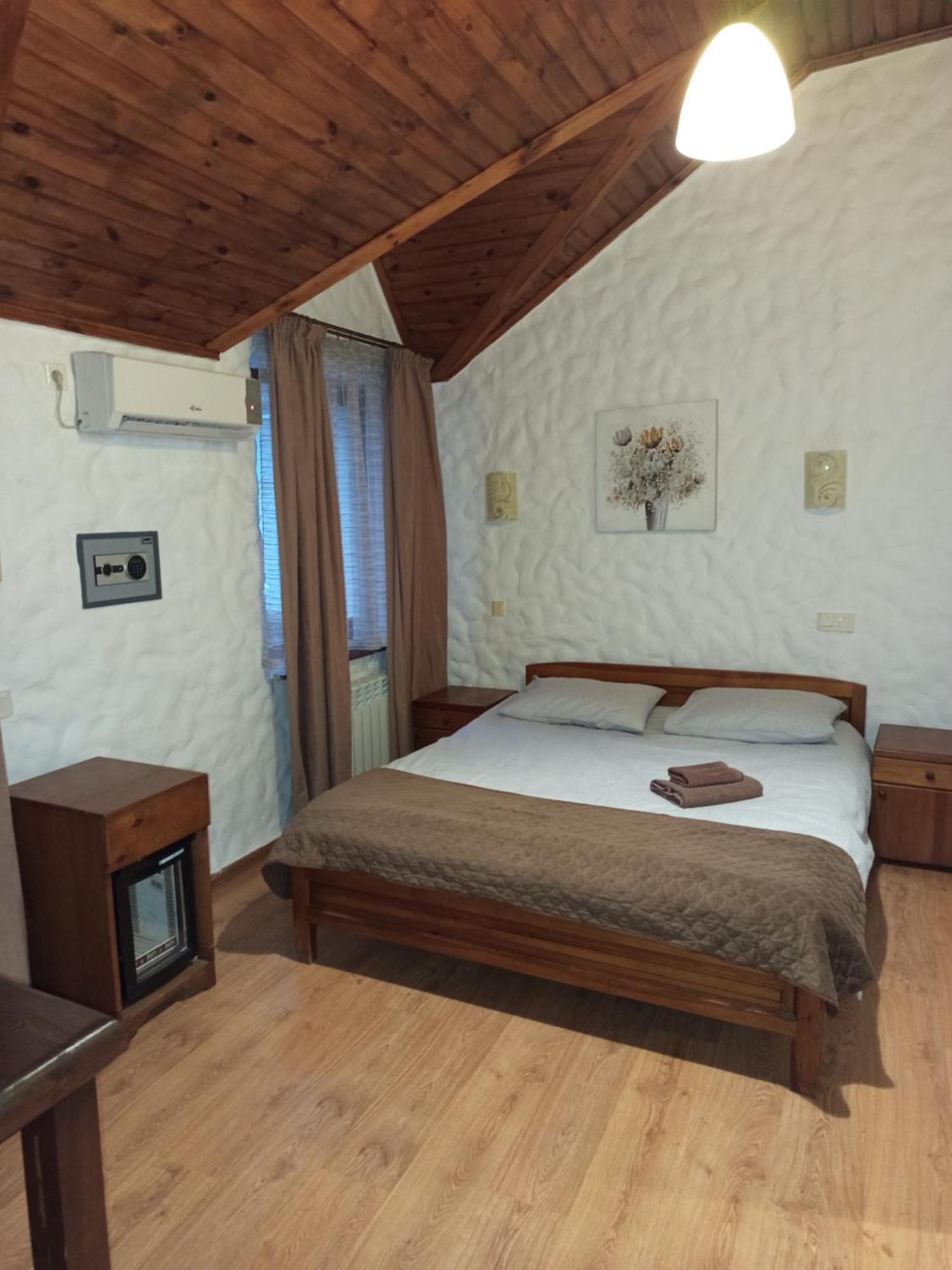 Complex Khutor Hotel Velyka Omelyana ภายนอก รูปภาพ